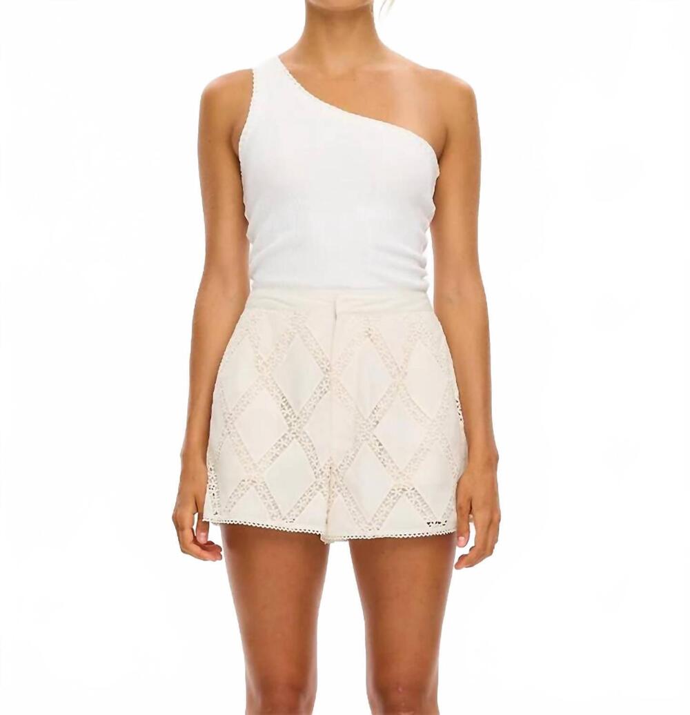 NEW KIVARI izzy short in cream